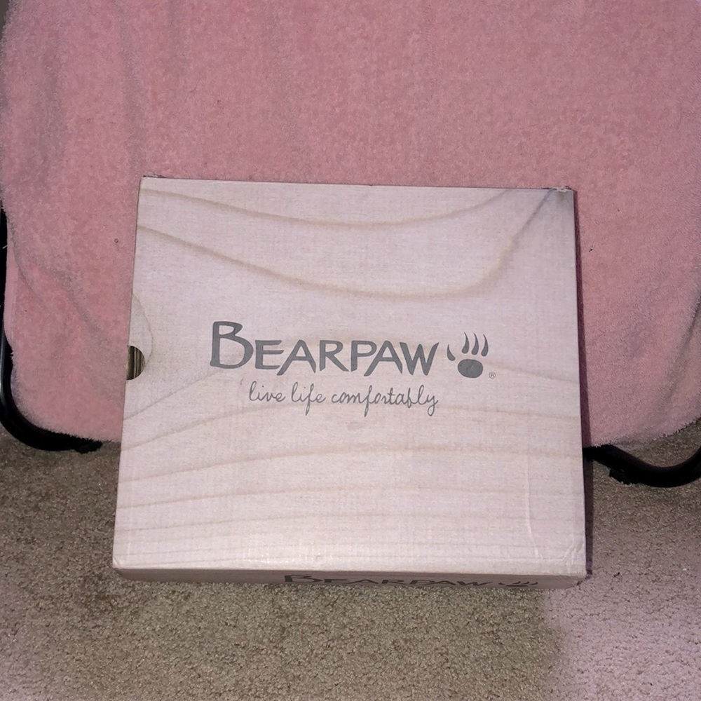 GREETINGS. Selling a brand new pair of black bear paws